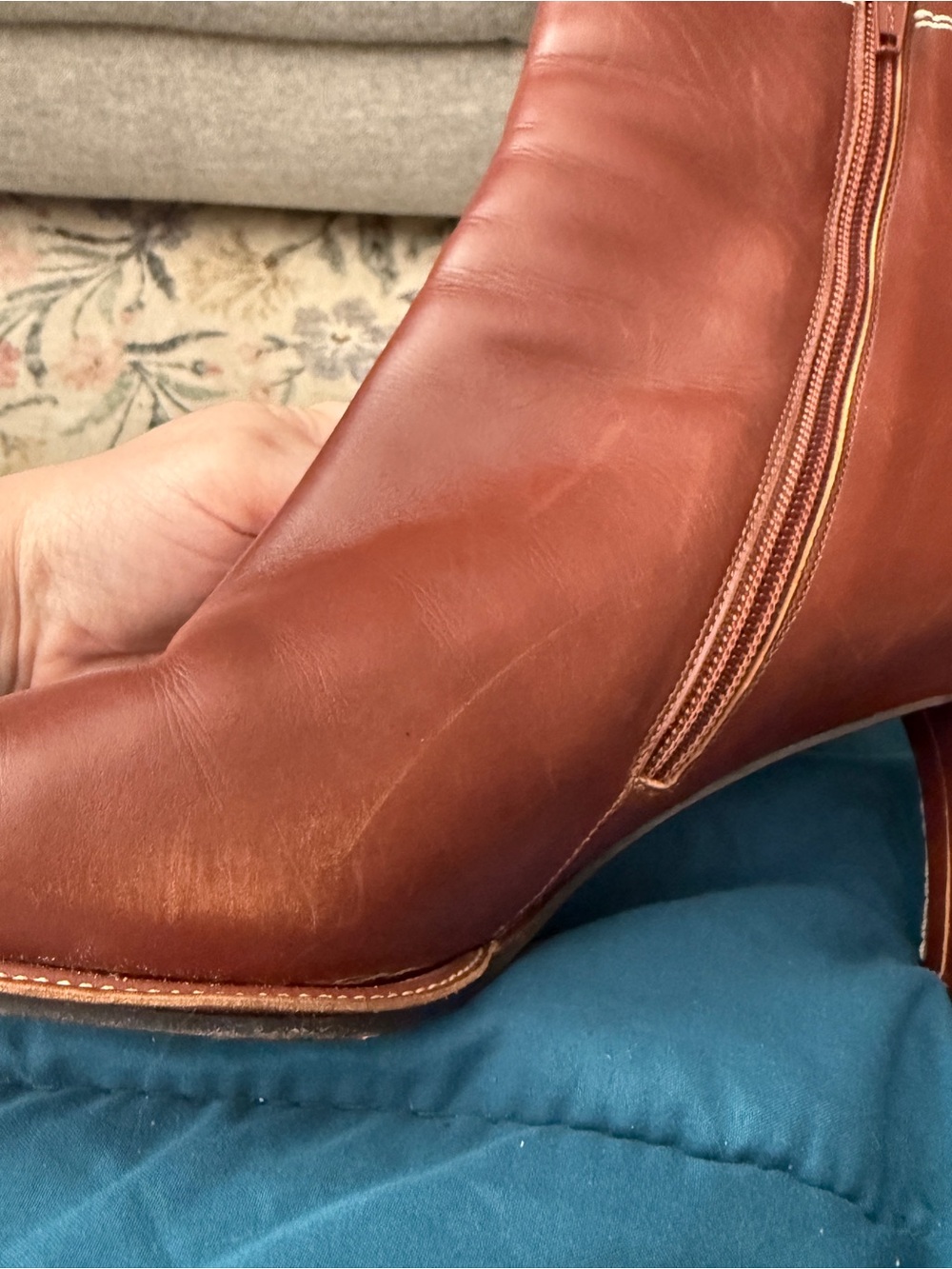 Via Spiga Women’s Brown Leather Ankle Boots with Contrast Stitching - Picture 7 of 8
